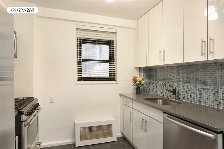 New York City Real Estate | View 225 East 57th Street, 3C | 1 Bed, 1 Bath | View 1