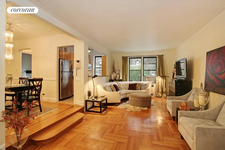 New York City Real Estate | View 300 West 72Nd Street, 4C | room 1 | View 2