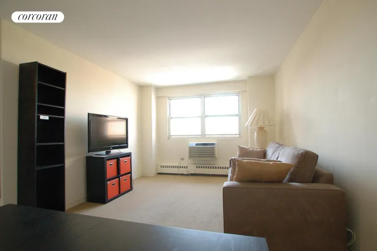 New York City Real Estate | View 175 Willoughby Street, 16N | room 1 | View 2