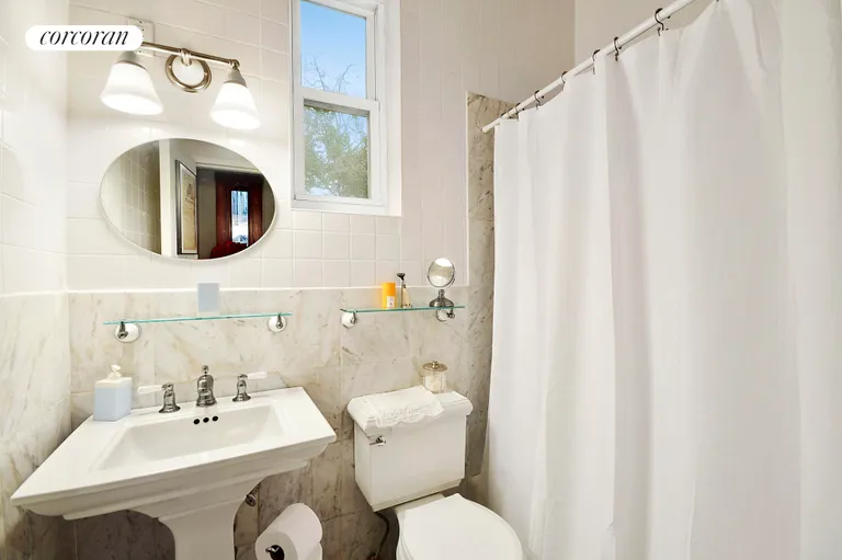 New York City Real Estate | View 21 South Portland Ave, 1 | room 4 | View 5