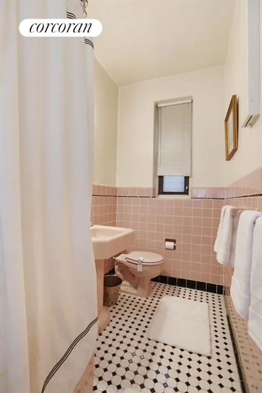 New York City Real Estate | View 161 East 88th Street, 4FG | Bathroom | View 7