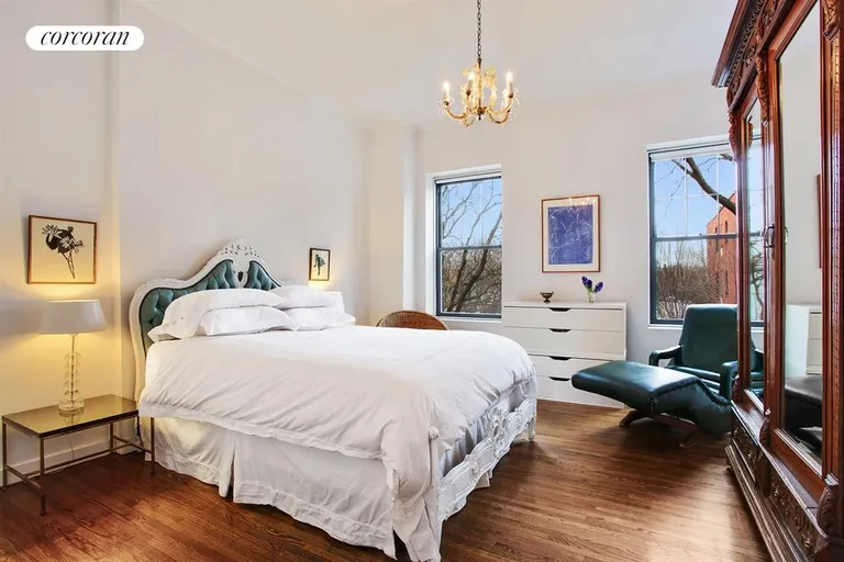 New York City Real Estate | View 167 Bond Street, 3 | King sized Master Bedroom w wall of closets | View 4
