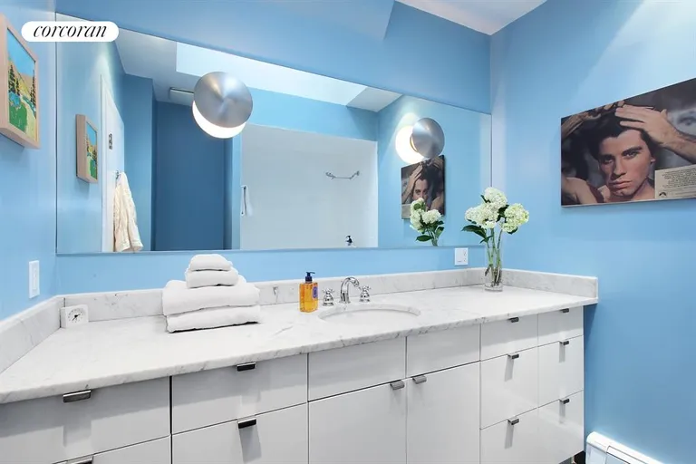 New York City Real Estate | View 167 Bond Street, 3 | Elegant, spacious Bathroom w skylight | View 5