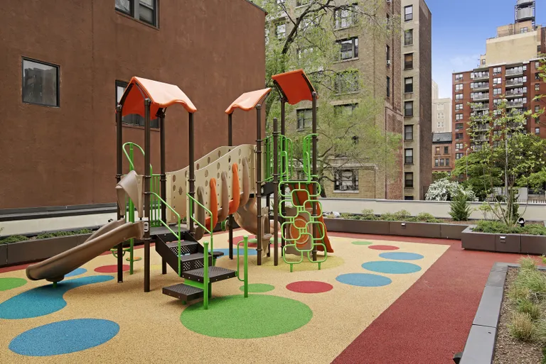 New York City Real Estate | View 175 West 95th Street, 14C | Recreational Area | View 27