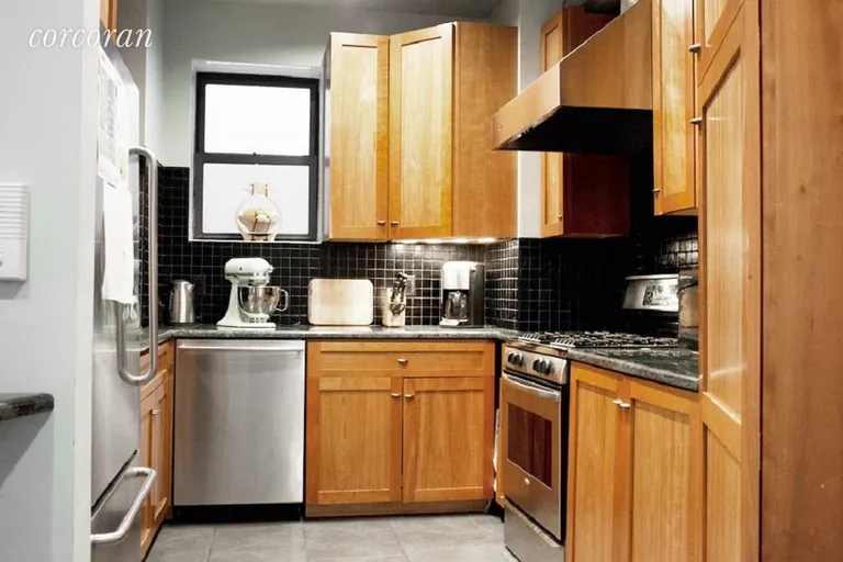 New York City Real Estate | View 517 East 11th Street, 3 | room 2 | View 3
