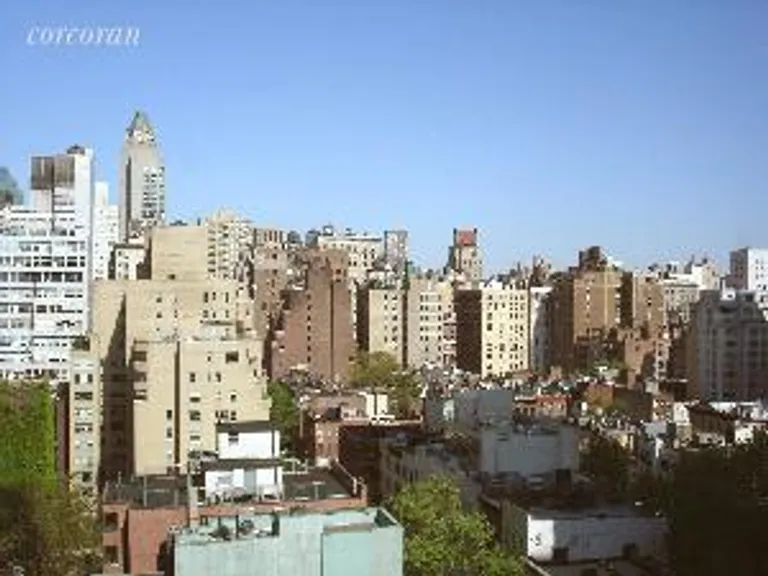 New York City Real Estate | View 200 East 61st Street, 15C | room 2 | View 3