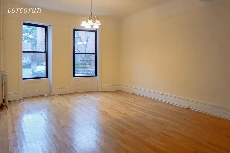 New York City Real Estate | View 547 4th Street, 1L | 3 Beds, 1 Bath | View 1