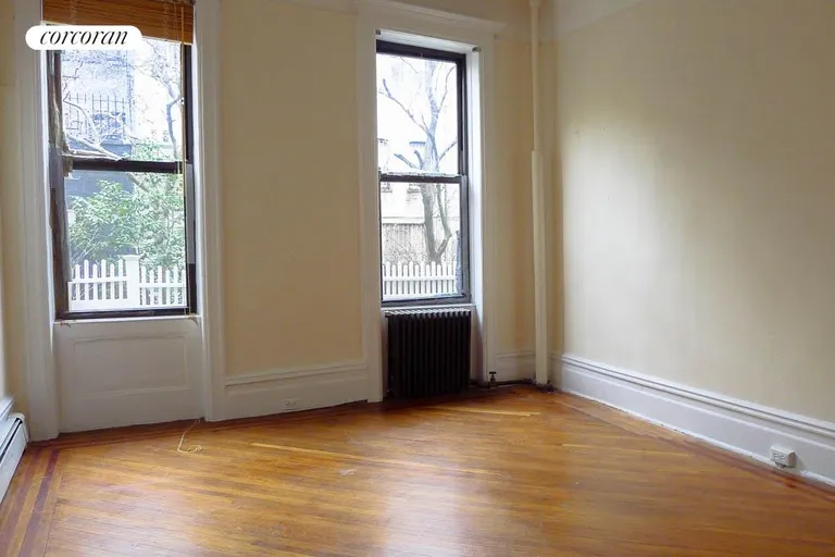 New York City Real Estate | View 547 4th Street, 1L | room 3 | View 4