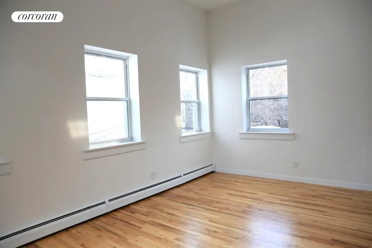 New York City Real Estate | View 57 Lafayette Avenue, 2R | room 2 | View 3