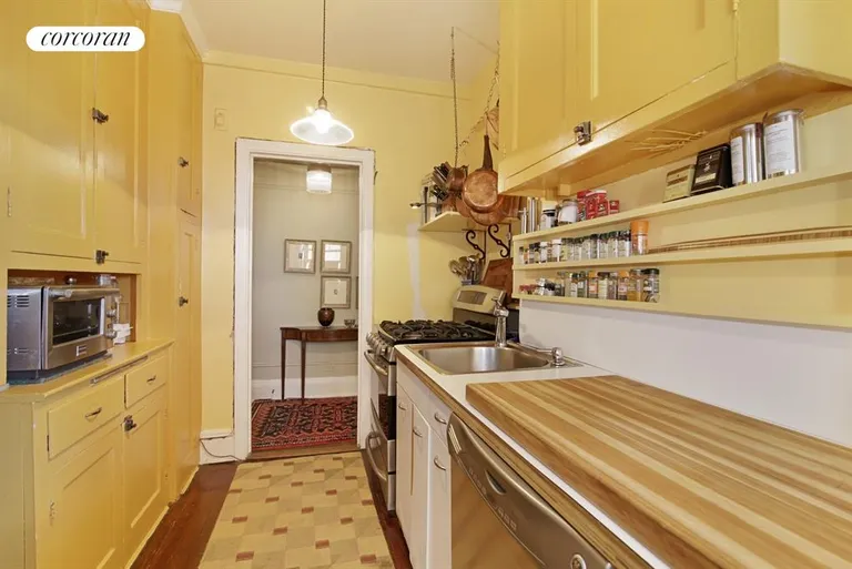 New York City Real Estate | View 172 West 79th Street, 15F | Kitchen | View 3