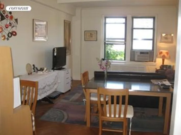 New York City Real Estate | View 124 West 93rd Street, 7A | room 1 | View 2