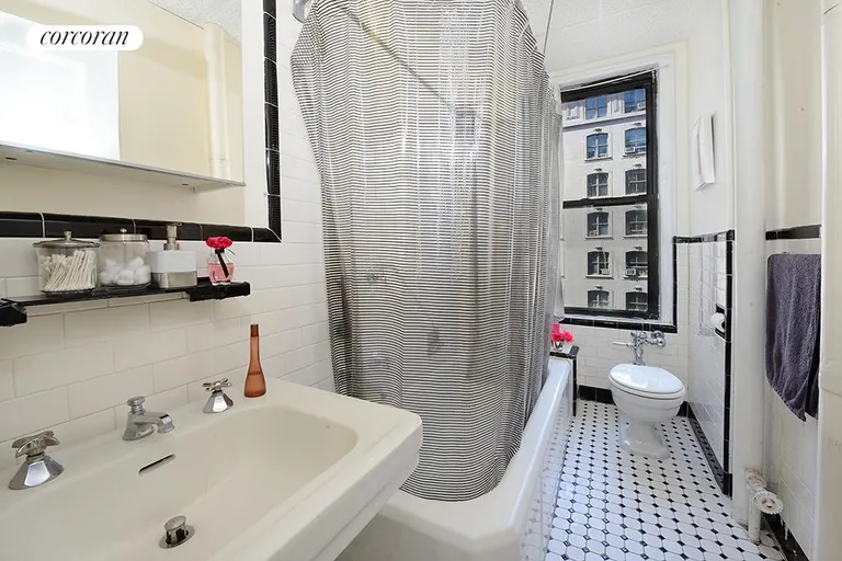 New York City Real Estate | View 176 West 87th Street, 8E | room 7 | View 8