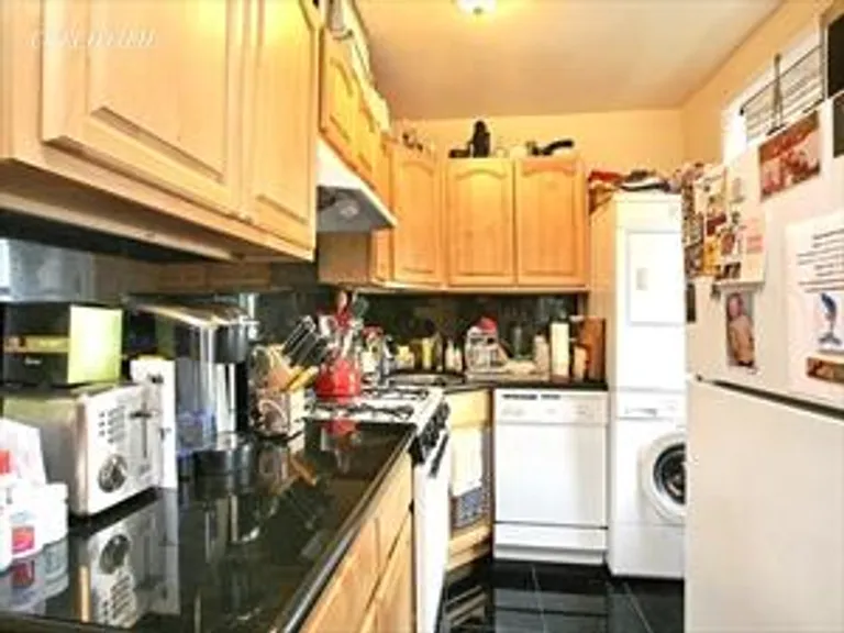 New York City Real Estate | View 152 Carroll Street, 3 | room 3 | View 4