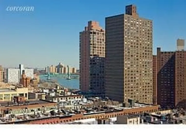 New York City Real Estate | View 1760 Second Avenue, 15F | room 2 | View 3