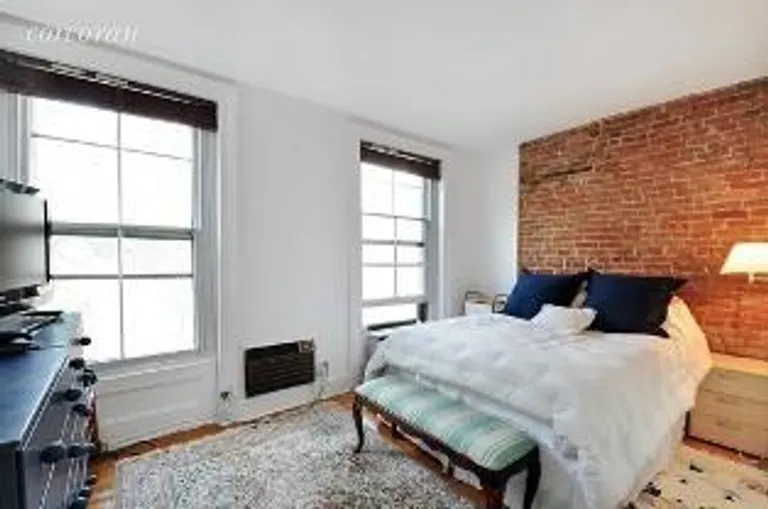 New York City Real Estate | View 5 Monroe Place, 3 | room 3 | View 4