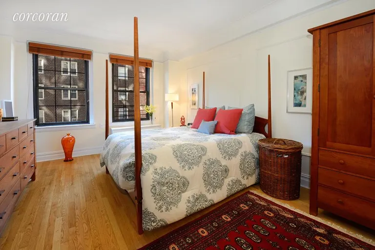 New York City Real Estate | View 161 West 75th Street, 4E | room 4 | View 5