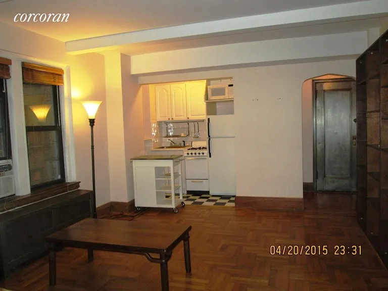 New York City Real Estate | View 49 West 72Nd Street, 3B | room 2 | View 3