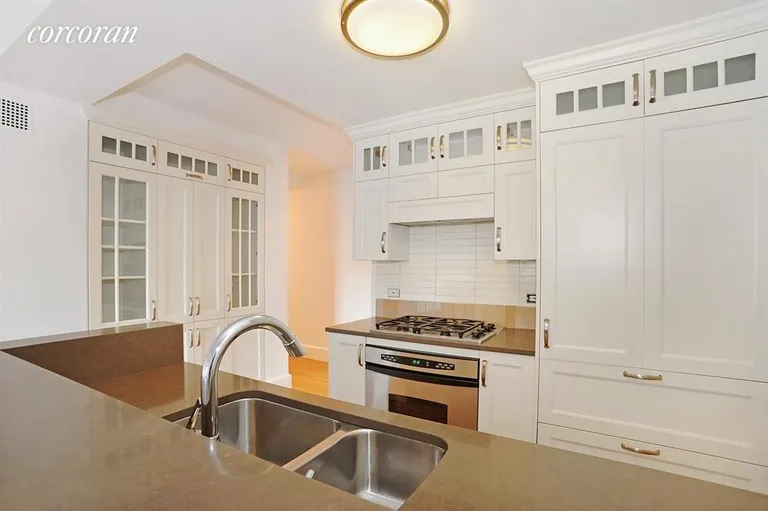 New York City Real Estate | View 27 West 72nd Street, 810 | 3 Beds, 3 Baths | View 1