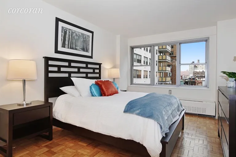 New York City Real Estate | View 15 West 72Nd Street, 9J | Bedroom | View 3