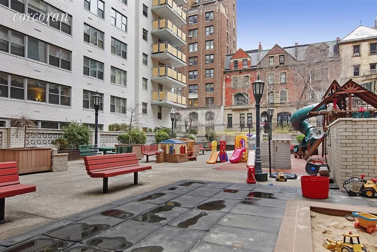 New York City Real Estate | View 15 West 72Nd Street, 9J | Back Yard | View 5