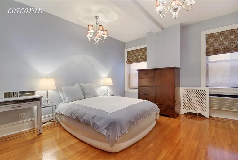 New York City Real Estate | View 215 West 90th Street, 7A | Bedroom | View 5