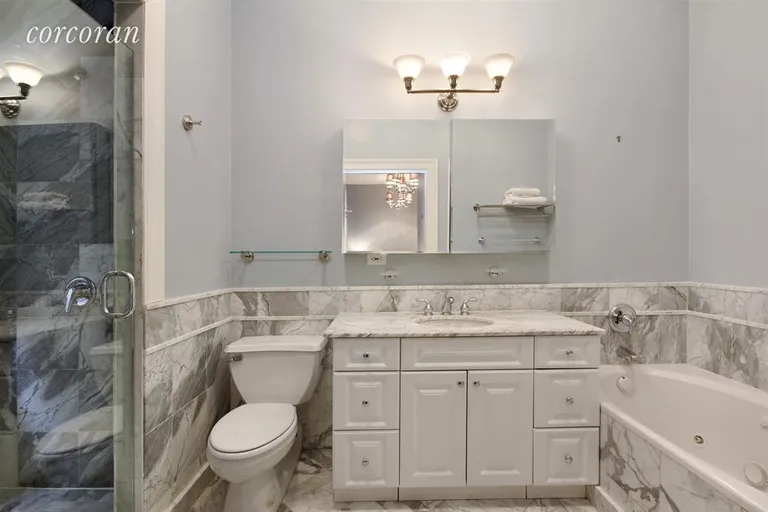 New York City Real Estate | View 215 West 90th Street, 7A | Bathroom | View 7