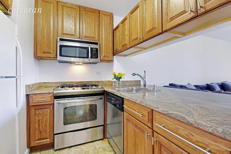 New York City Real Estate | View 45 East 25th Street, 25A | Newly renovated kitchen! | View 3