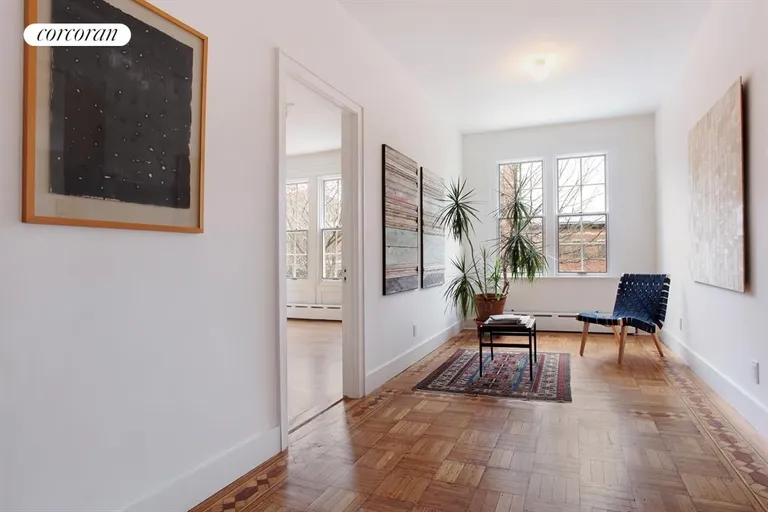 New York City Real Estate | View 158 South Oxford Street, Upper Dup | Hallway | View 2