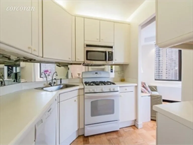 New York City Real Estate | View 415 East 37th Street, 19L | Kitchen | View 5