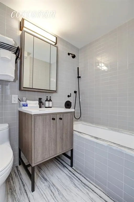 New York City Real Estate | View 175 West 95th Street, 20G | Master Bath  | View 5