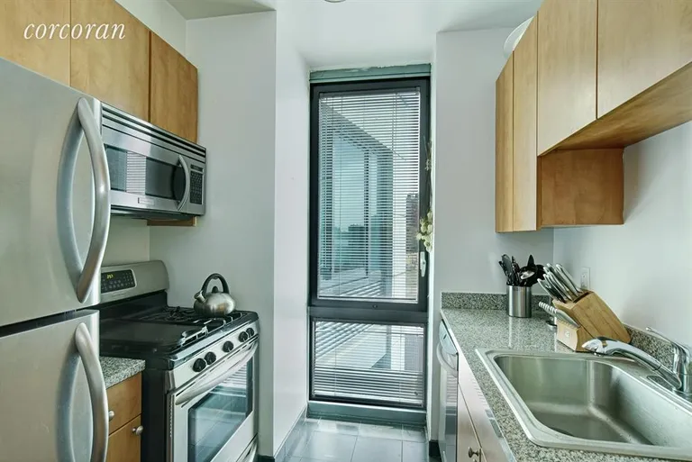 New York City Real Estate | View 4720 Center Boulevard, 204 | Kitchen | View 2
