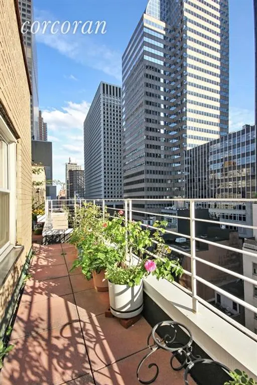 New York City Real Estate | View 141 East 55th Street, PHB | 1 Bed, 1 Bath | View 1