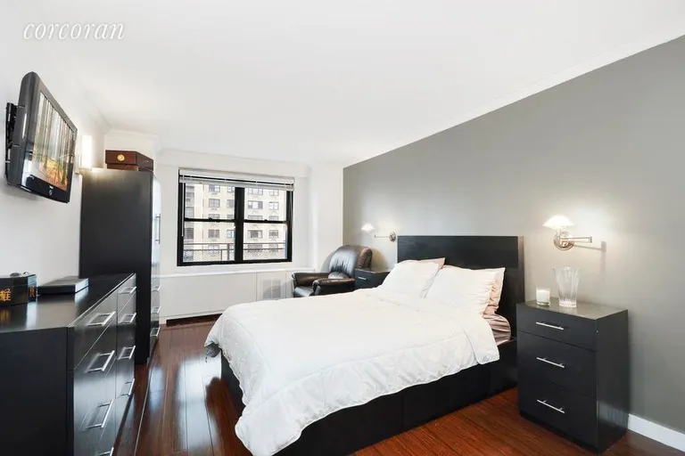 New York City Real Estate | View 345 East 81st Street, 8A | room 2 | View 3