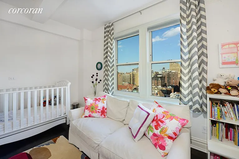 New York City Real Estate | View 37 Riverside Drive, 15B | room 10 | View 11