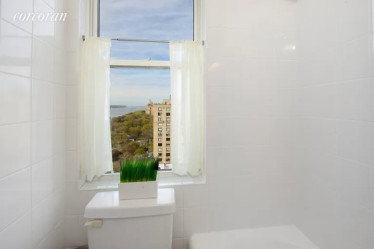 New York City Real Estate | View 37 Riverside Drive, 15B | room 13 | View 14