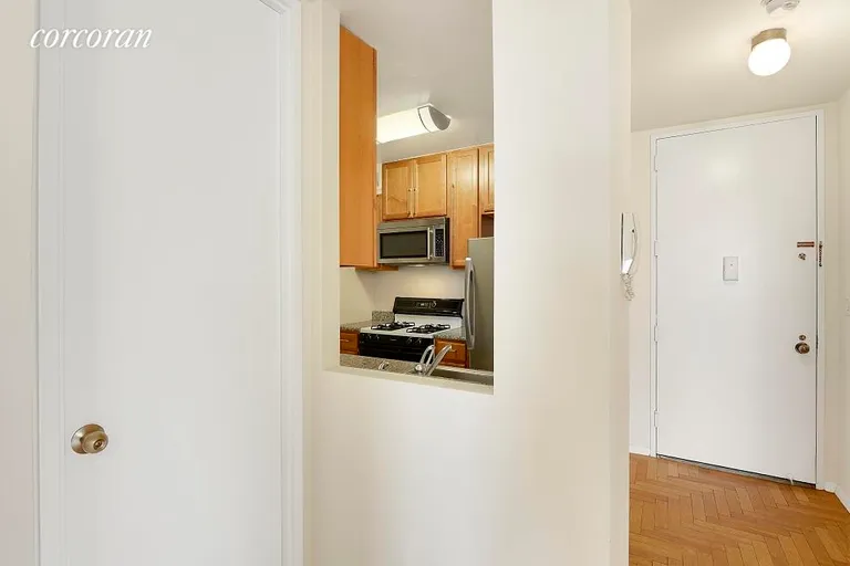 New York City Real Estate | View 350 West 50th Street, 10E | room 3 | View 4