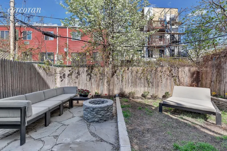 New York City Real Estate | View 33 North Elliott Place, 2 | 500 Square Foot Private Garden | View 6