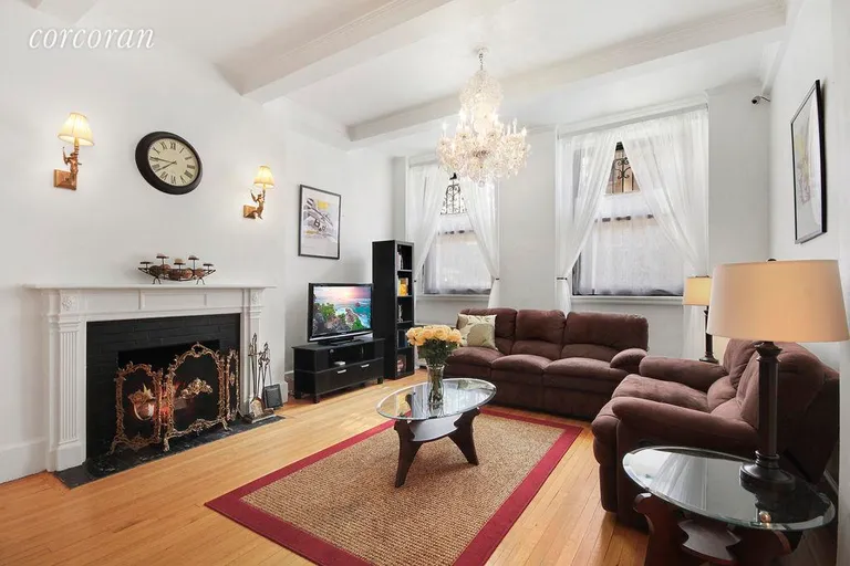 New York City Real Estate | View 212 East 48th Street, 1C | 2 Beds, 1 Bath | View 1