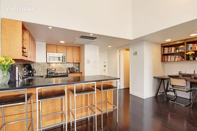 New York City Real Estate | View 111 FOURTH AVENUE, 7B | room 1 | View 2