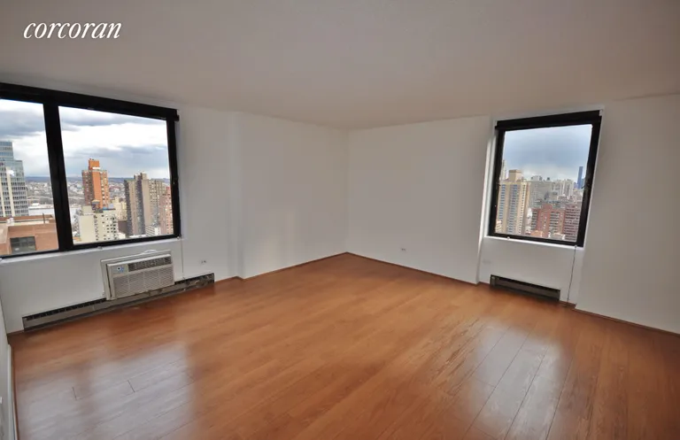 New York City Real Estate | View 1641 Third Avenue, 31C | room 1 | View 2