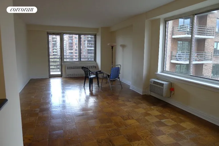 New York City Real Estate | View 400 Central Park West, 11C | Big living space! | View 5