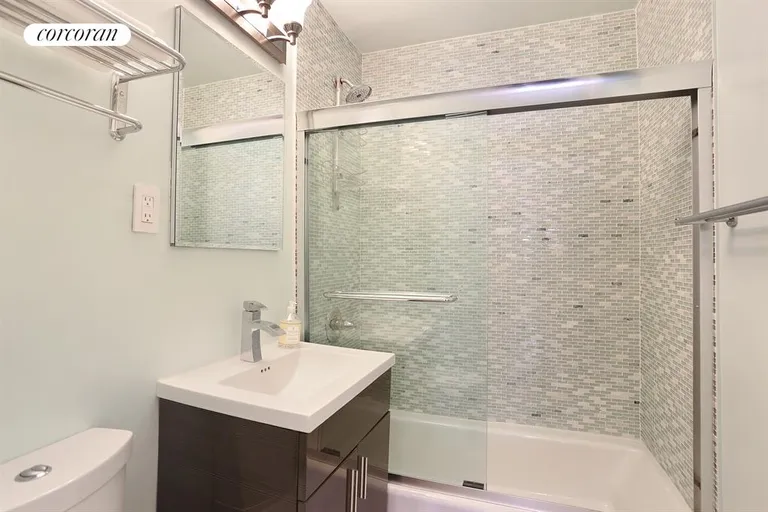 New York City Real Estate | View 225 East 57th Street, 9A | Bathroom | View 6