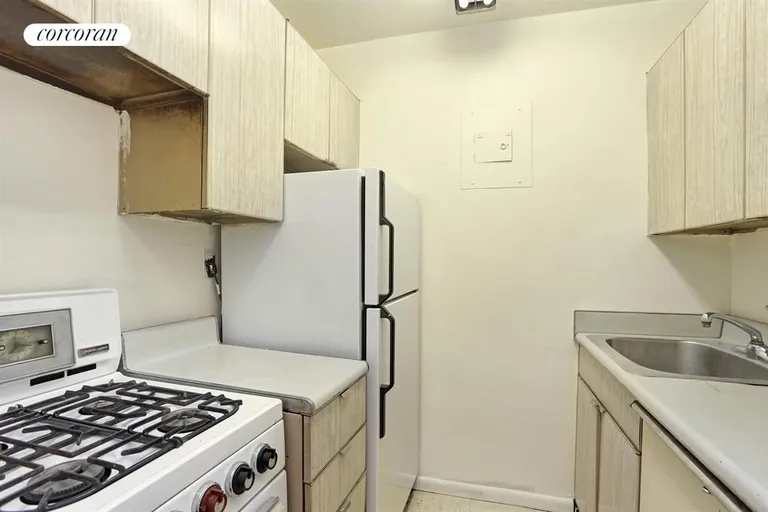 New York City Real Estate | View 225 East 57th Street, 8Q | Kitchen | View 3
