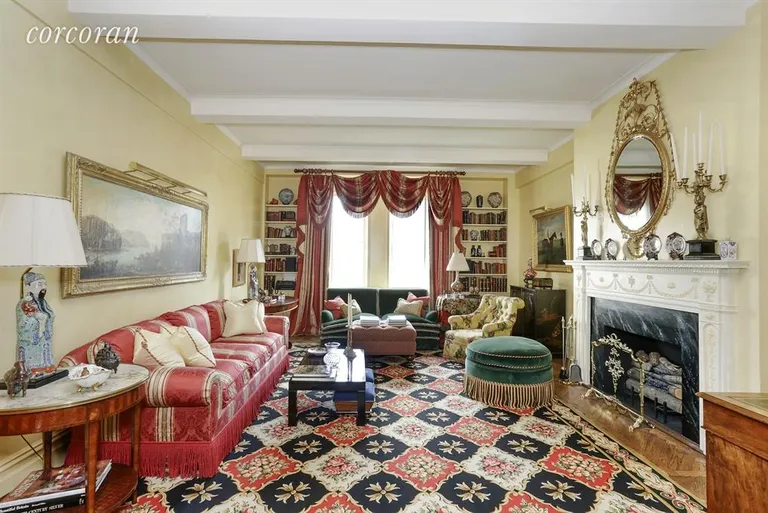 New York City Real Estate | View 14 East 75th Street, 9B | Living Room | View 2