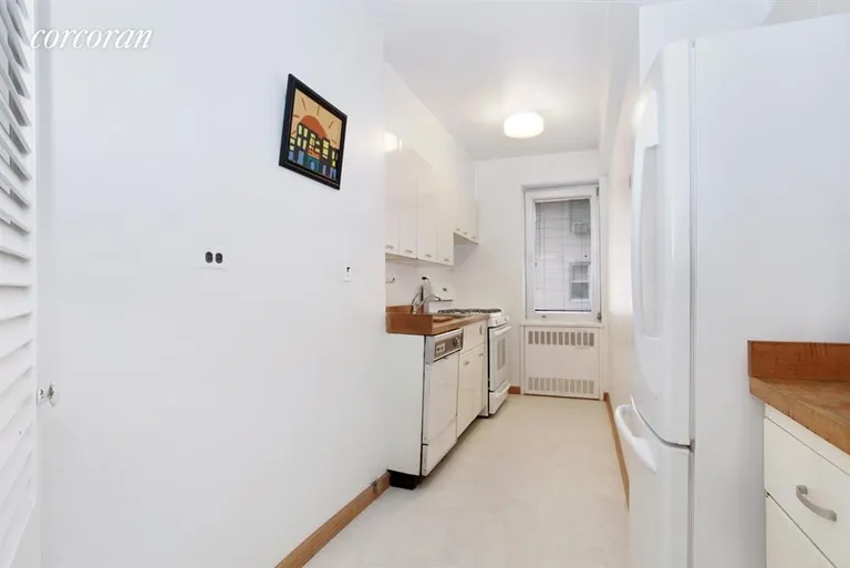 New York City Real Estate | View 25 Sutton Place South, 7R | Kitchen | View 3
