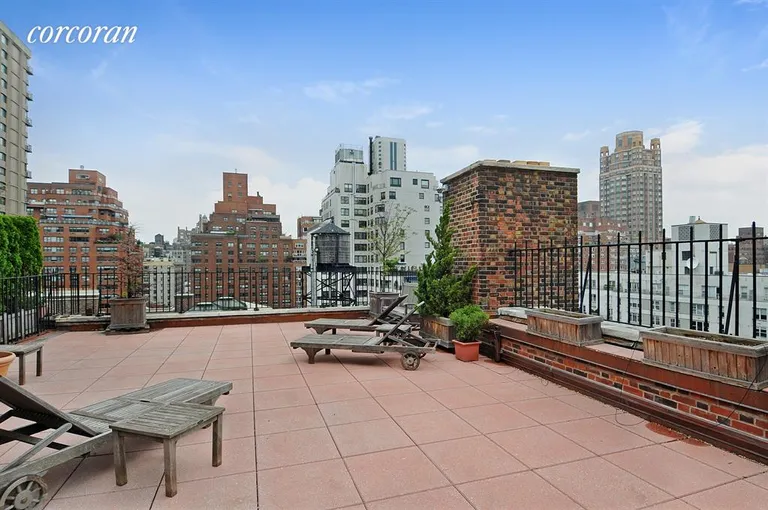 New York City Real Estate | View 225 East 73rd Street, 1A | Common roof deck with city views | View 5