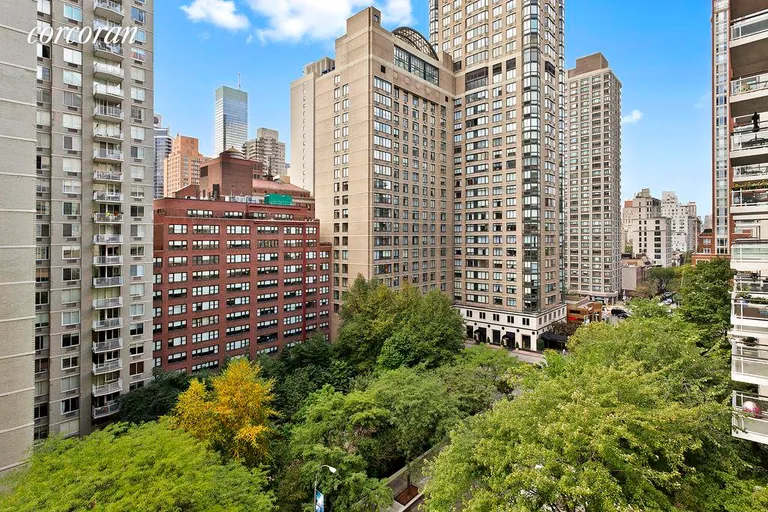 New York City Real Estate | View 200 East 66th Street, D10-02 | 5 | View 5
