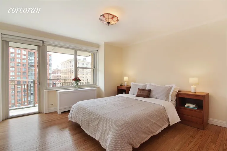 New York City Real Estate | View 201 West 70th Street, 11HI | room 4 | View 5