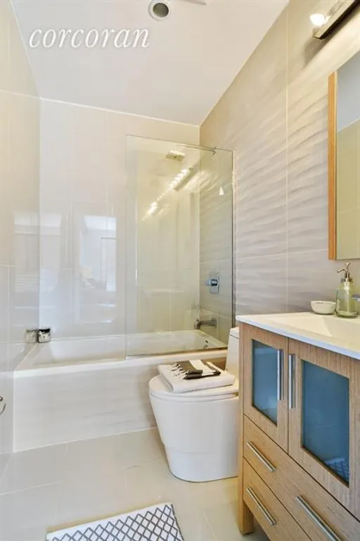 New York City Real Estate | View 24 Kosciuszko Street, 2A | Master Bathroom | View 6