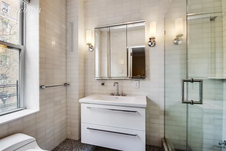 New York City Real Estate | View 120 West 70th Street, 5B | Bathroom | View 8